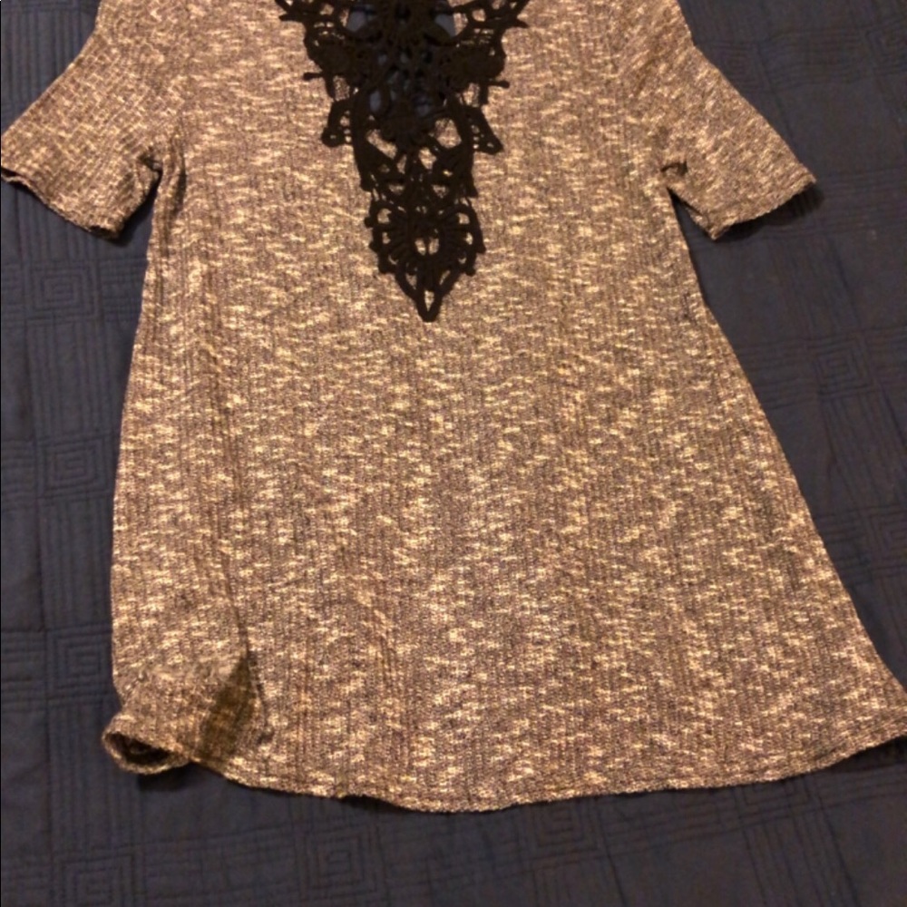 Top - Picture 2 of 2